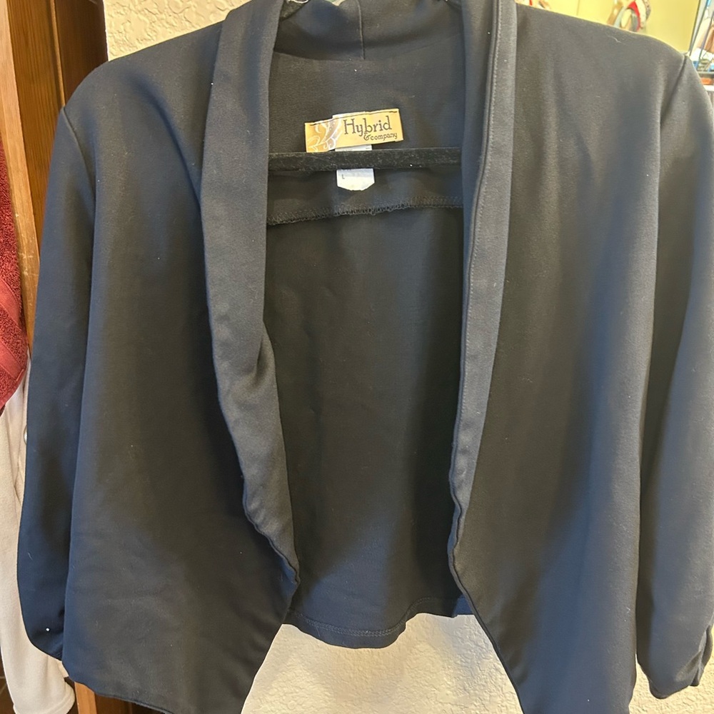 Black crop blazer jacket with scrunchie sleeves